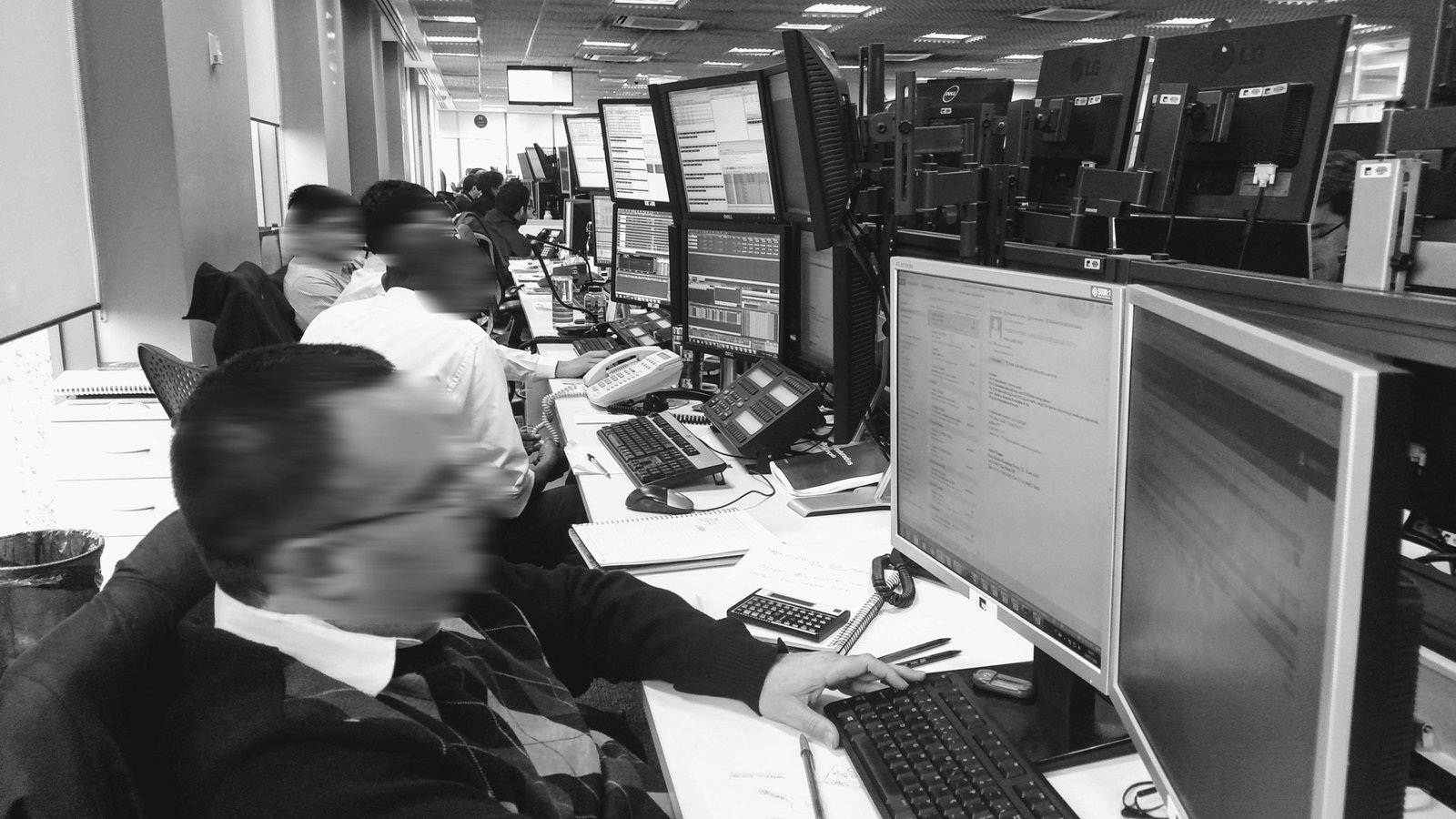 I was shadowing the advisors for one week. Eventually, I interviewed them to understand their complex task patterns.